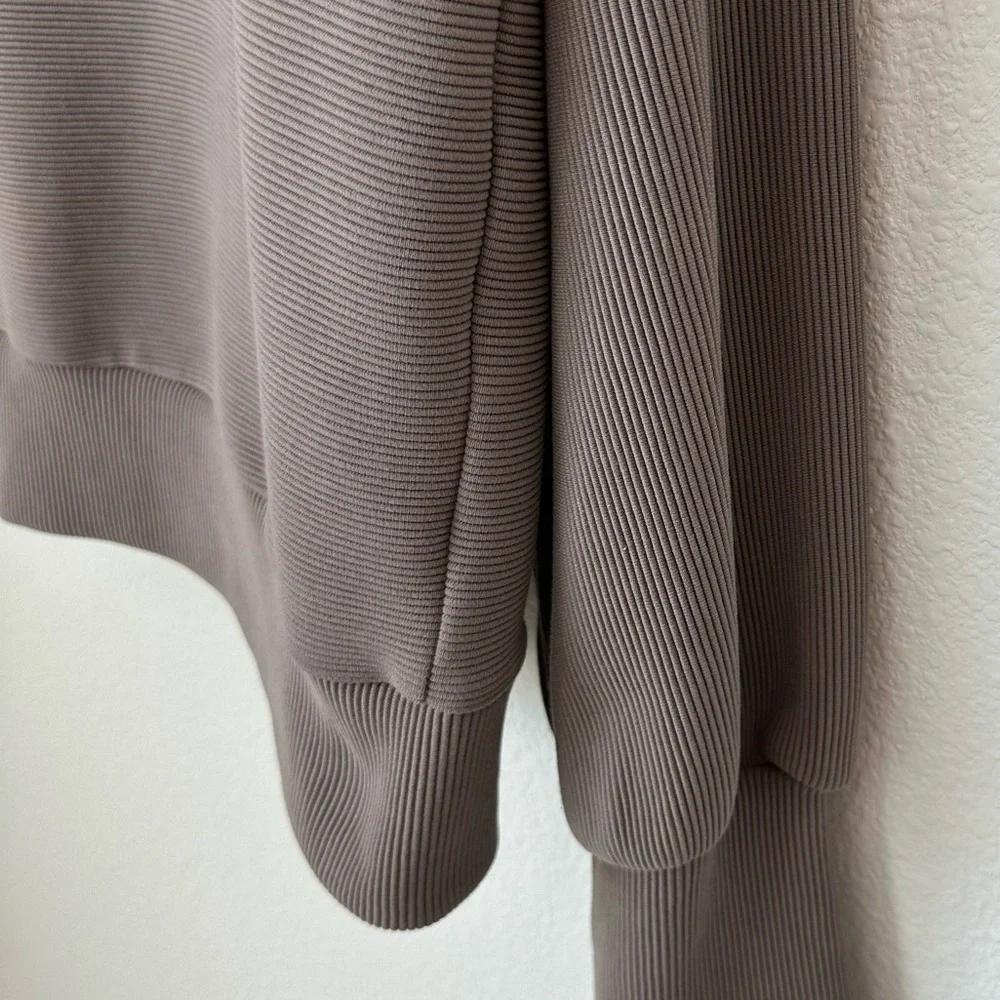 ☀️ VARLEY Vine Ottoman Half-Zip Popover - Picture 10 of 16